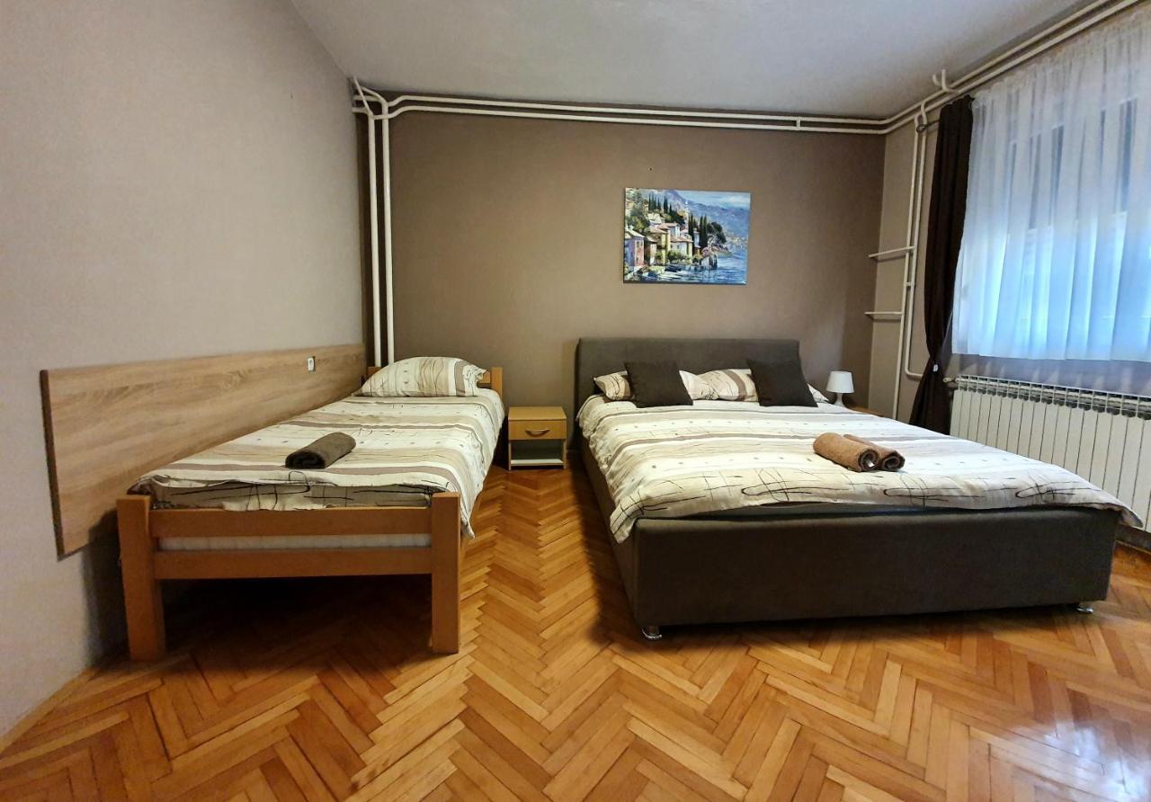 Gradiska Na Savi Apartmani I Sobe エクステリア 写真