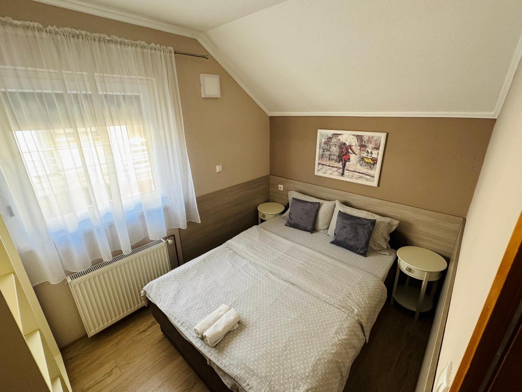 Gradiska Na Savi Apartmani I Sobe エクステリア 写真