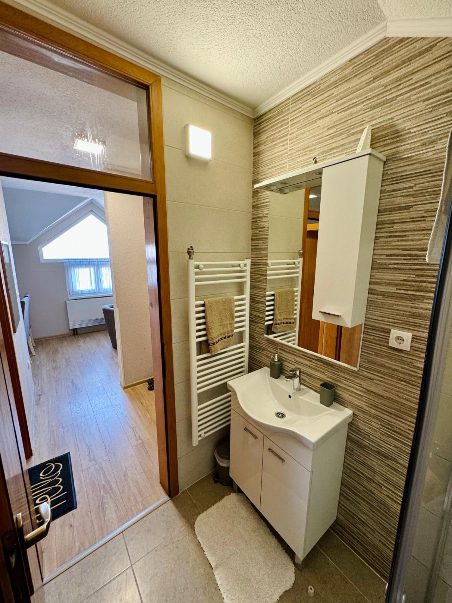 Gradiska Na Savi Apartmani I Sobe エクステリア 写真
