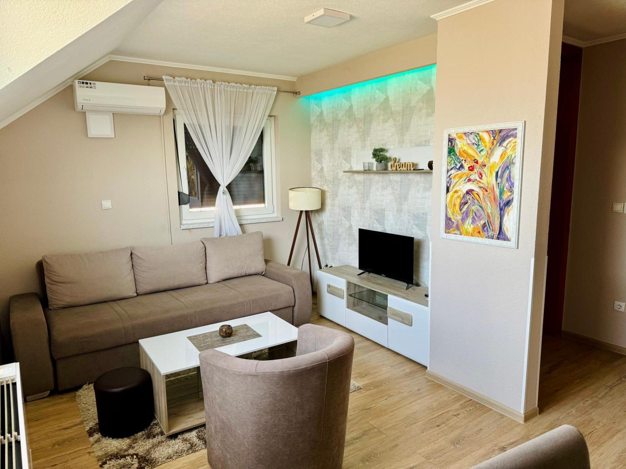 Gradiska Na Savi Apartmani I Sobe エクステリア 写真