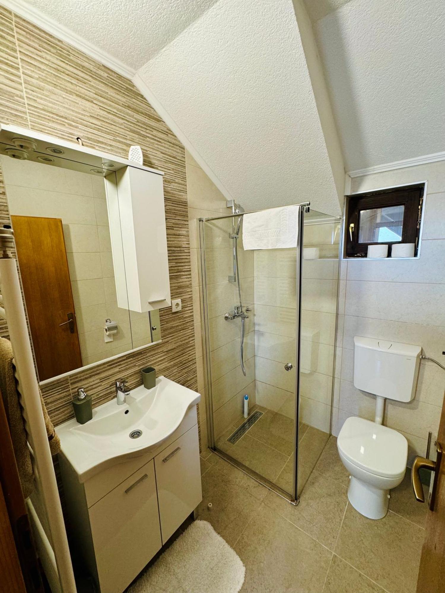 Gradiska Na Savi Apartmani I Sobe エクステリア 写真
