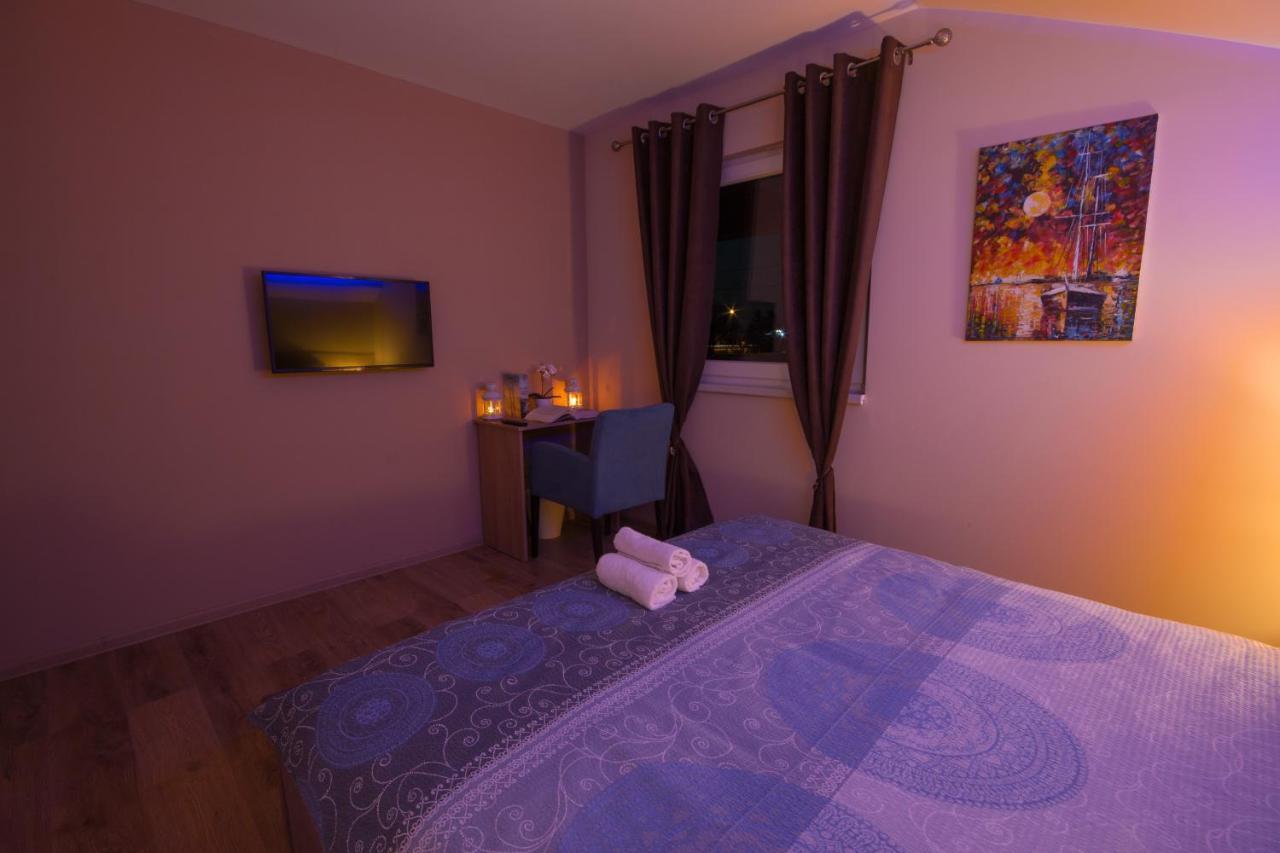 Gradiska Na Savi Apartmani I Sobe エクステリア 写真