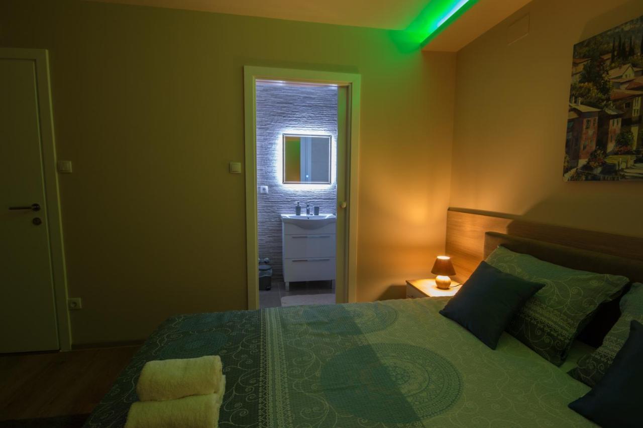 Gradiska Na Savi Apartmani I Sobe エクステリア 写真